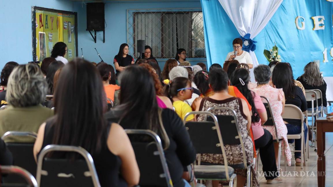 $!198 mujeres asistieron a la misa conmemorativa del colegio María de Jesús Cabello.