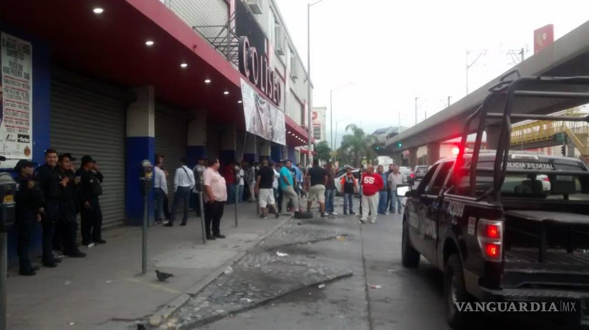 $!Protesta de taxistas en Monterrey deja ocho detenidos