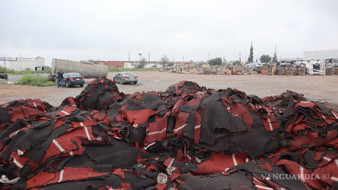 $!Los productos derivados del reciclaje de llantas incluyen pisos amortiguantes, pasto artificial e impermeabilizantes.