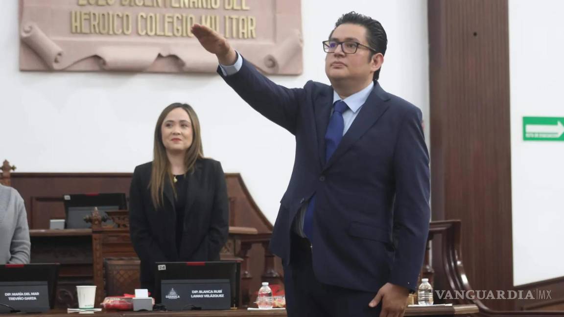 Toma Ricardo Martínez Loyola protesta como titular de la CEAV en Coahuila