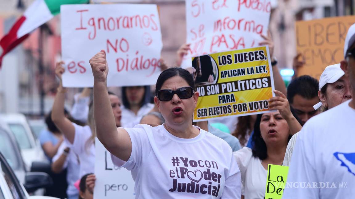 $!La marcha se realizó en el contexto de la discusión nacional sobre la reforma judicial propuesta por el presidente Andrés Manuel López Obrador.