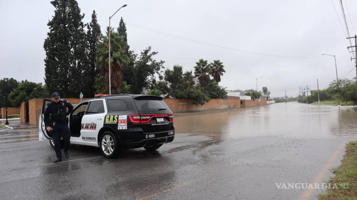 Saltillo empieza a restablecerse tras fuertes lluvias; bulevar Musa de León aún permanece cerrado