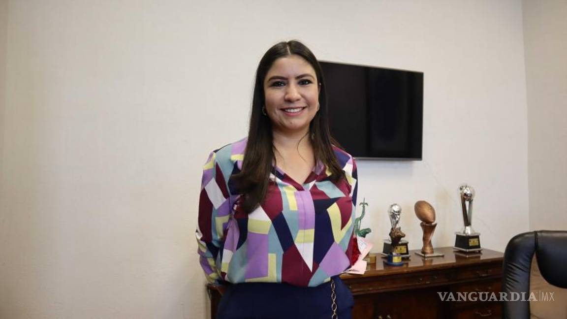 $!La directora del Ateneo detalló que se llevaron artefactos como mochilas, chamarras, termos y la botarga.