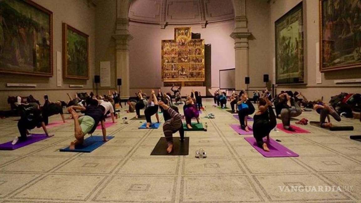 Meditando con Monet; el yoga llega a los museos en Alemania