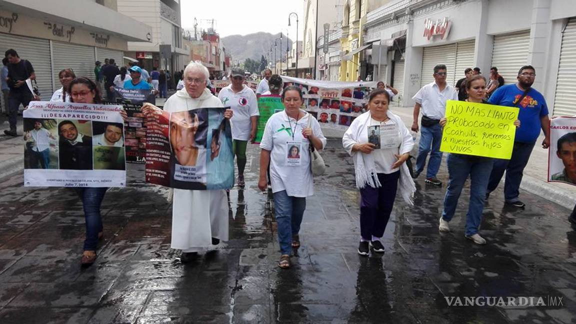 $!Frío recibimiento da Semefo a Caravana de Búsqueda de Desaparecidos
