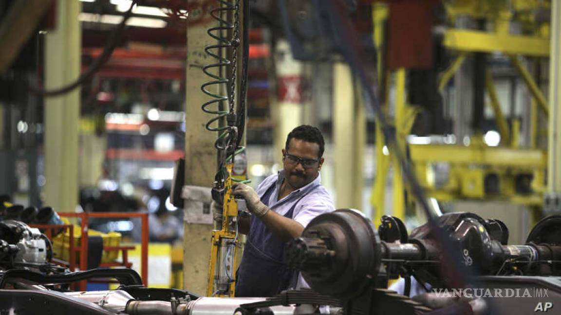 Sector industrial se hunde; cayó 29.7% en mayo