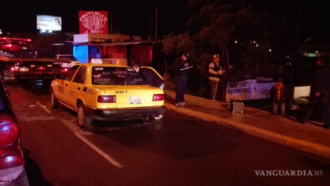 Asaltan a taxista en Saltillo, pasajero muere