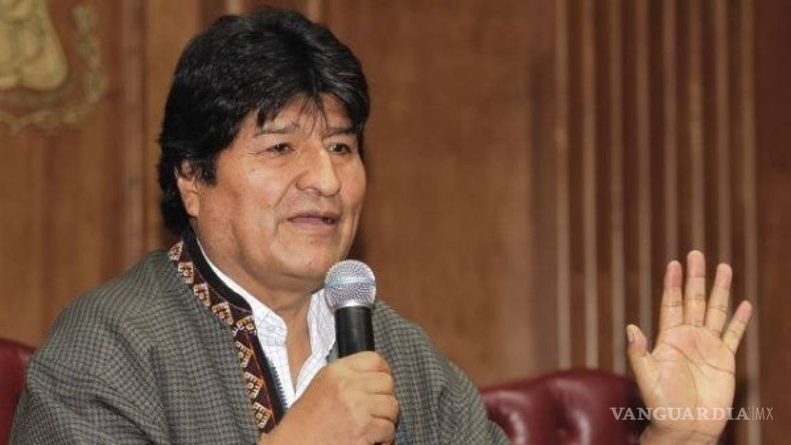Pasan la charola para Evo Morales; diputados: 'hay que apoyarlo, pero no con limosnas'