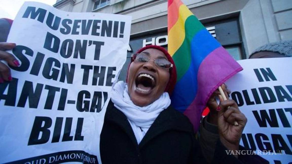 Ser gay será castigado hasta con pena de muerte en Uganda, promulgan dura ley contra la homosexualidad