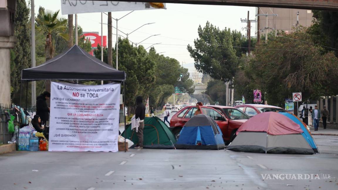 $!Los estudiantes dijeron que el diálogo se llevará a cabo en su campamento y no en alguna institución.