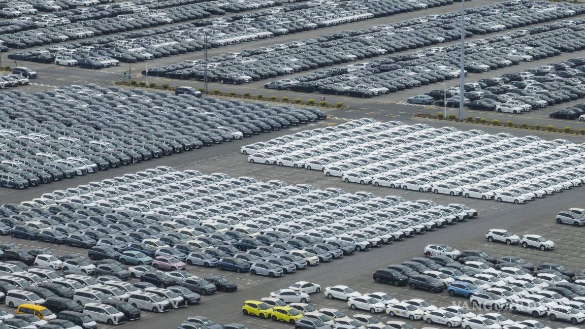 $!Autos nuevos en los lotes de la zona de importación y exportación de vehículos de Nansha en Cantón, China. El máximo líder chino tiene una reputación de no ceder