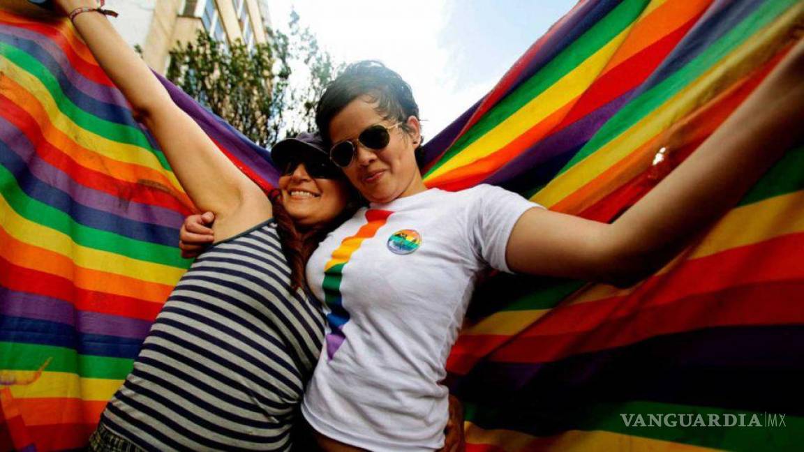Vaticano aclara bendiciones a parejas homosexuales: no serán litúrgicas ni rituales