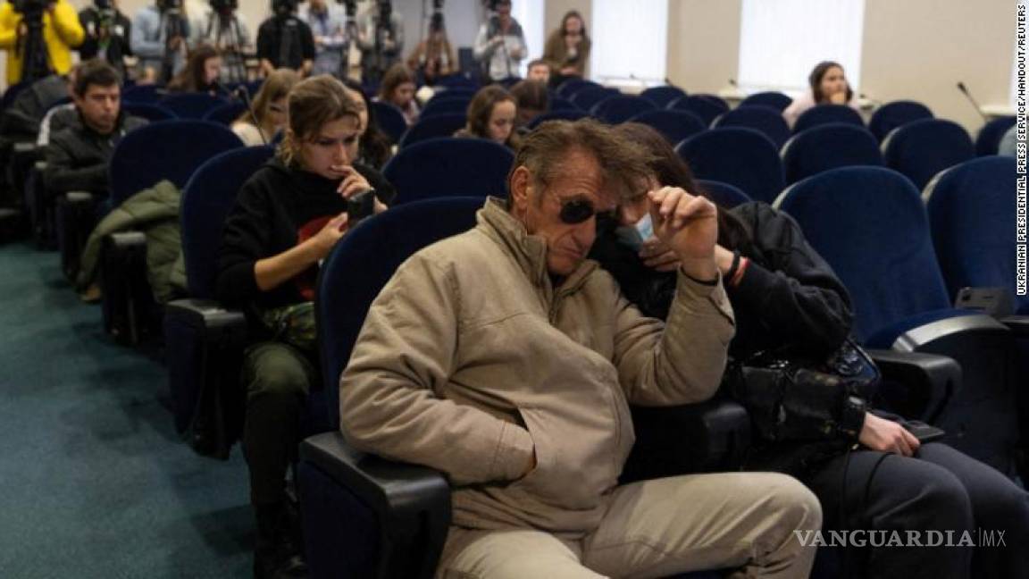 Sean Penn aprovecha conflicto bélico; está en Rusia para grabar documental