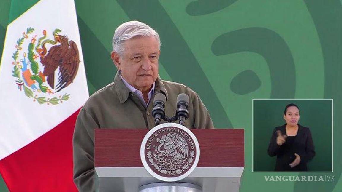 La FILG trata “a cuerpo de rey” a “intelectuales alcahuetes”, AMLO critica a Vargas Llosa
