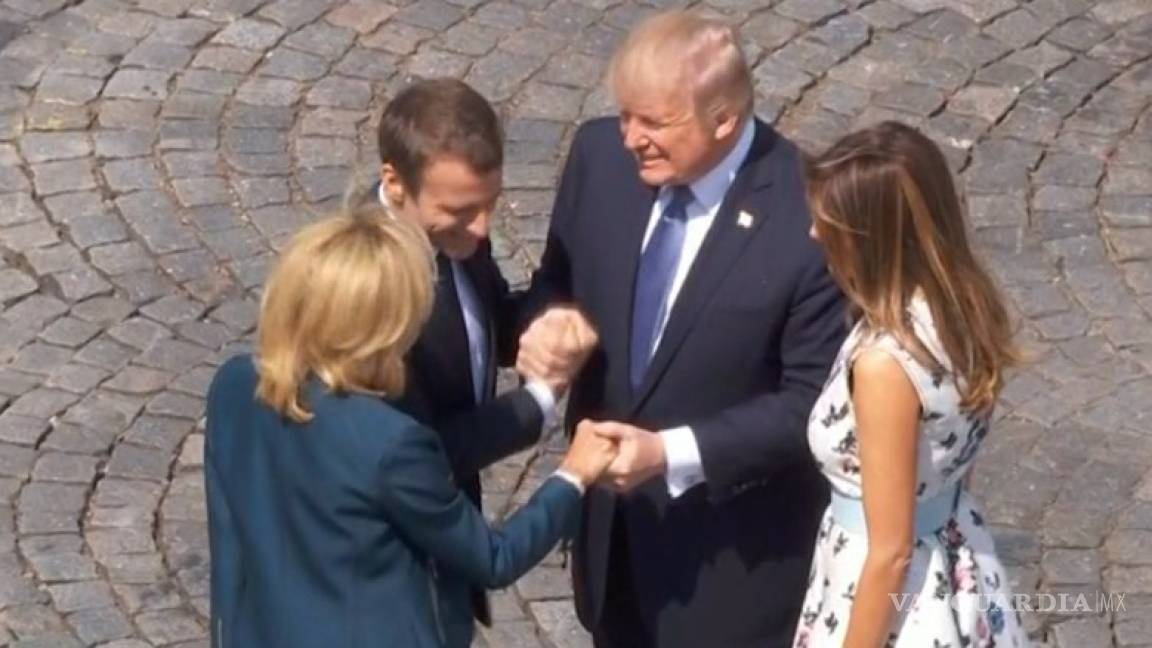 Trump rompe récord con saludo a Macron: duró 25 segundos el jaloneo