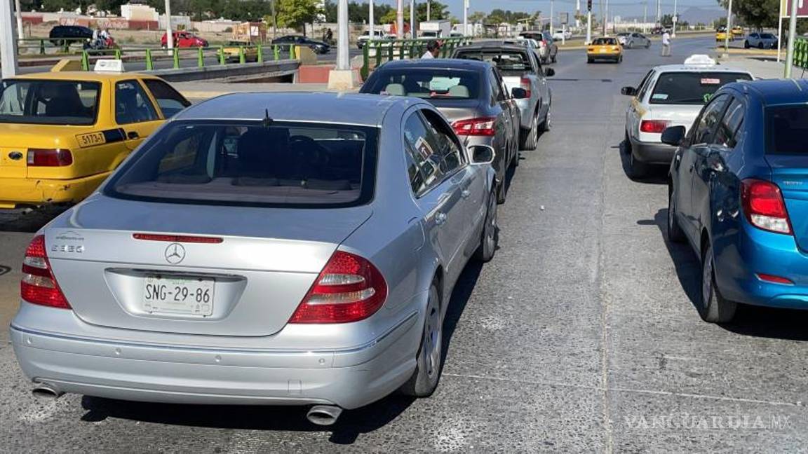 $!Los daños fueron mínimos para los autos, pero sí ocasionaron gran tráfico en la zona.