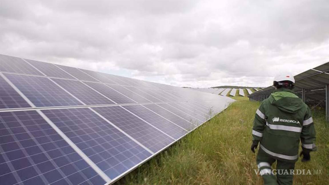 Otro golpe a Iberdrola, justicia española le ordena devolver terrenos de su planta solar más grande