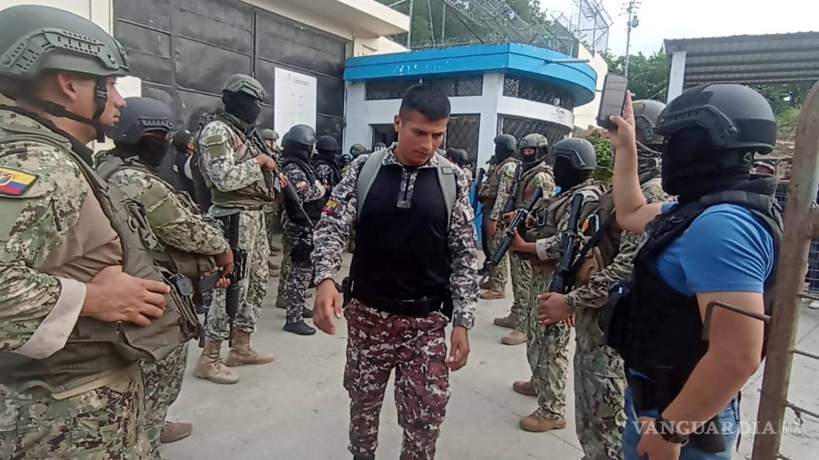 Siguen retenidos trabajadores penitenciarios en cárceles de Ecuador