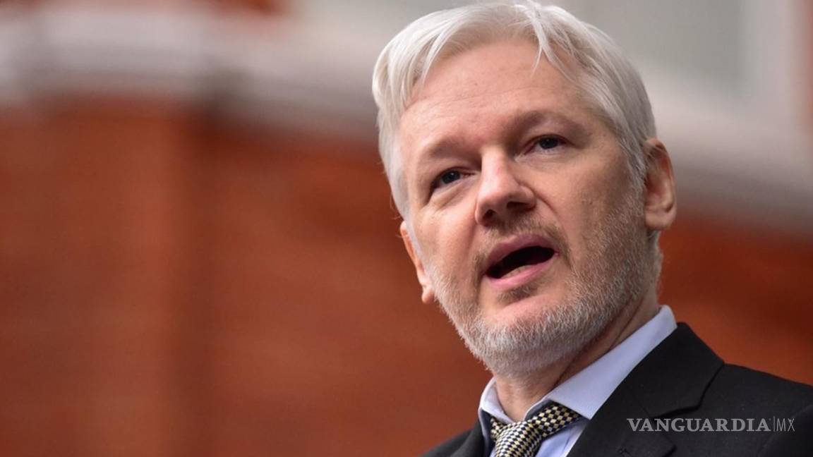 Autorizan extradición de Julian Assange a EU para enfrentar cargos de espionaje