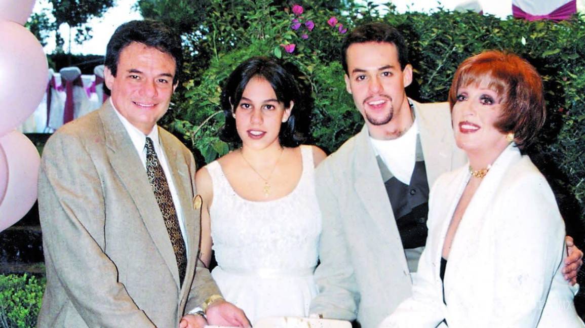 $!En 1991, Anel Noreña y José José se divorciaron tras 15 años de matrimonio.