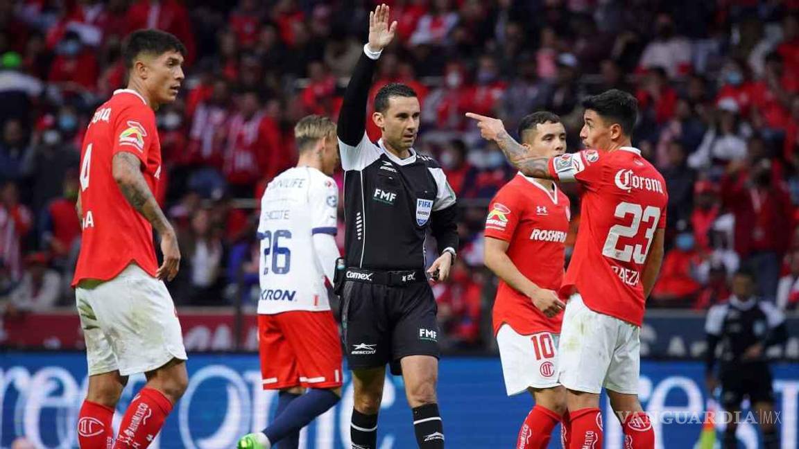 Toluca sufre con el VAR frente a los grandes