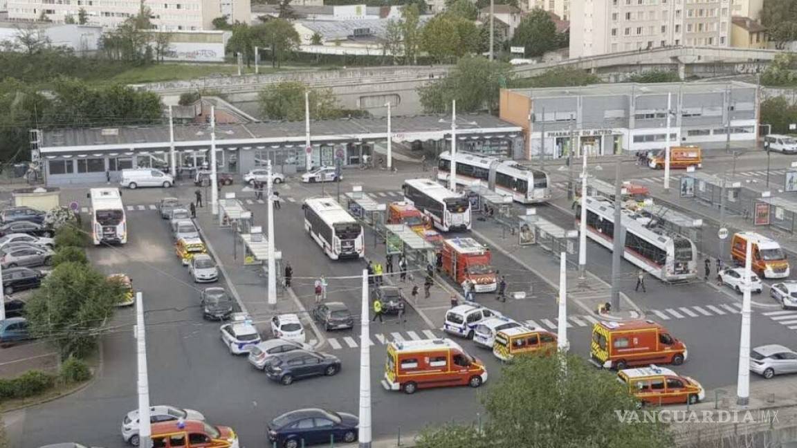 Ataque en estación de metro de Francia, deja al menos un muerto y ocho heridos