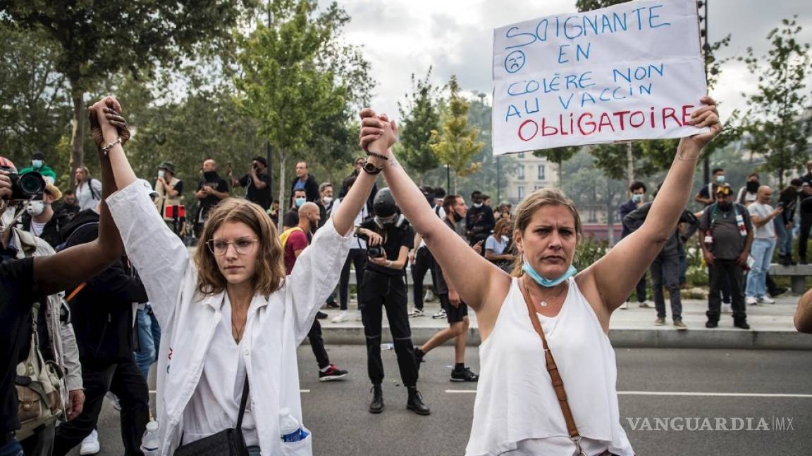 Ganan peso las protestas contra medidas anticovid de Emmanuel Macron