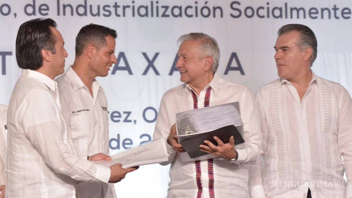 Gobernadores firman Pacto Oaxaca, para hacer más próspero al sur del país