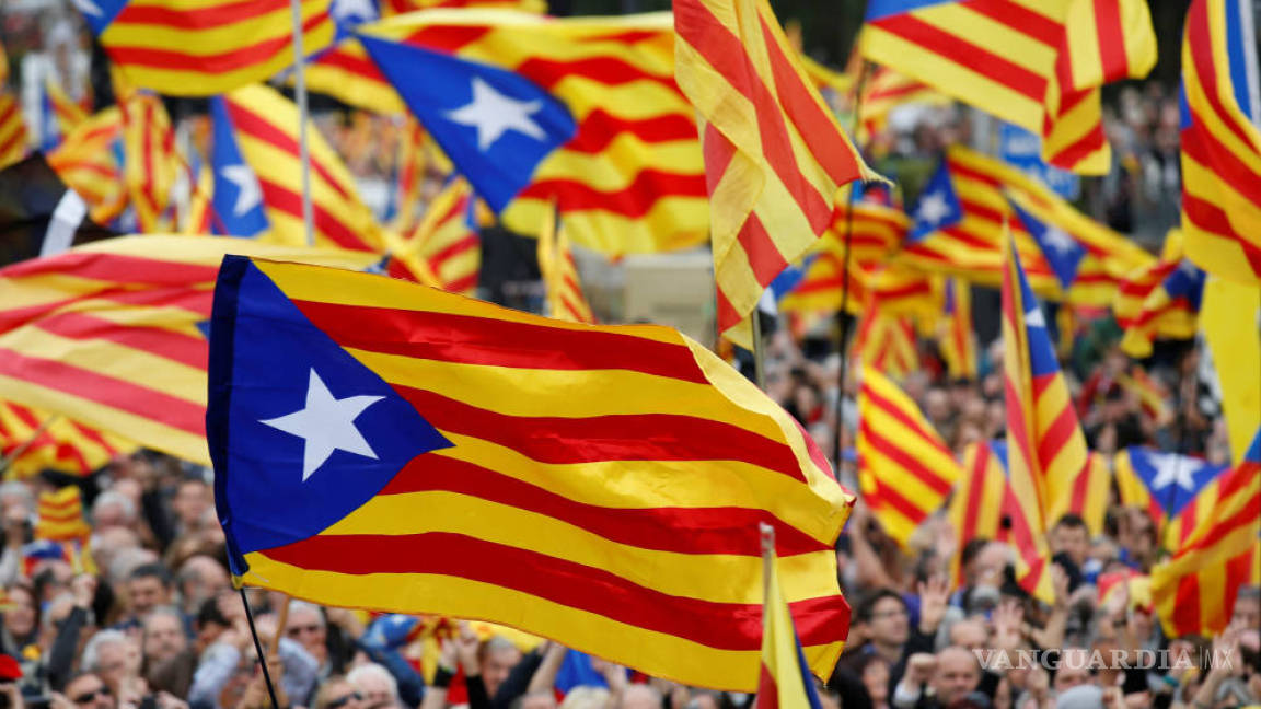 Cataluña convoca a 5.3 millones de votantes a consulta de independencia
