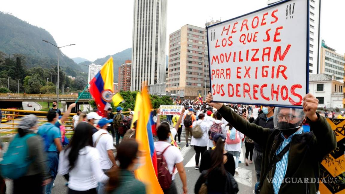 Manifestantes toman las calles de Colombia; se eleva a 24 cifra de muertes