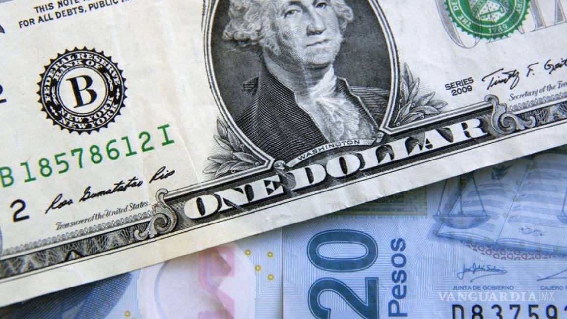 El dólar se vende arriba de los 20 pesos en bancos en espera de datos del PIB e inflación esta semana