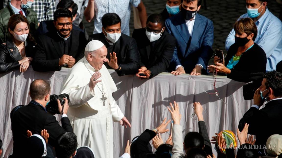 El papa Francisco, feliz por volver a estar entre los fieles y “no hablar a una cámara”