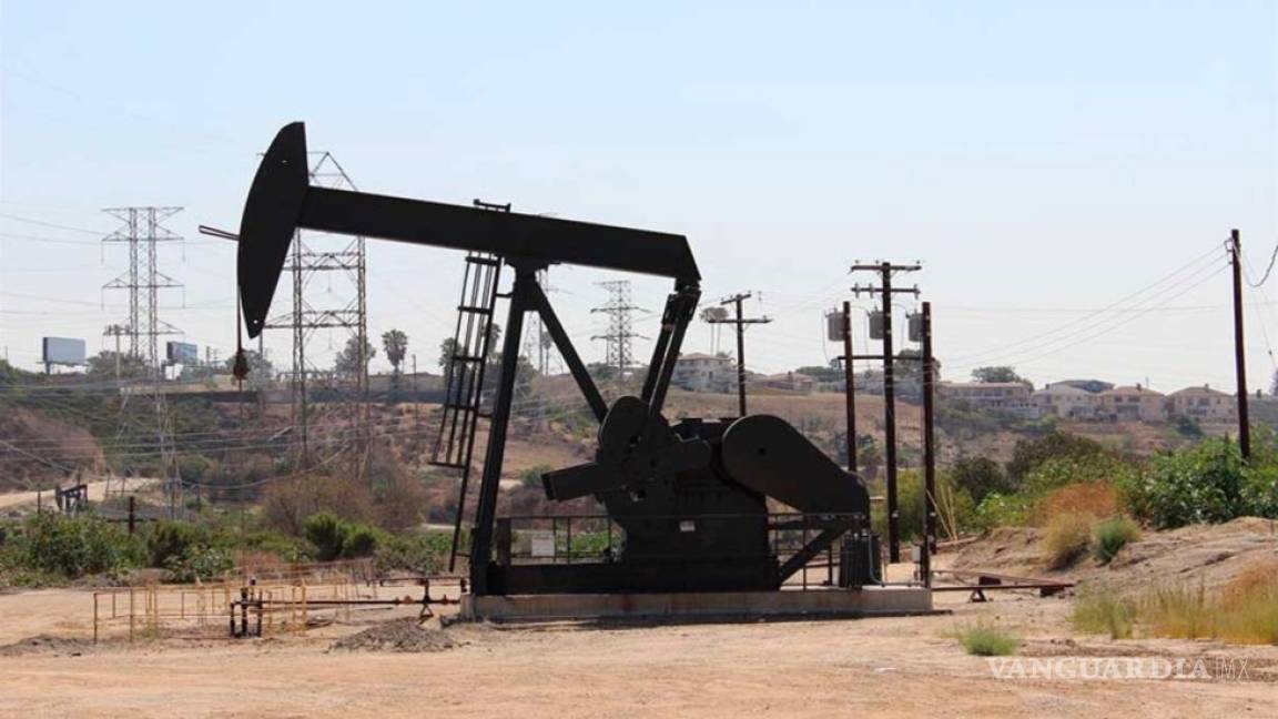 Petróleo de Texas se desploma a mínimo no visto desde 2002