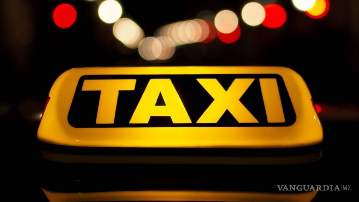 Regula Municipio tarifas nocturnas para taxis