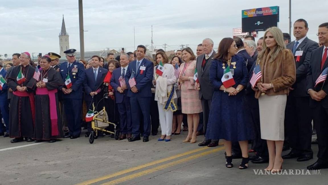 México y Estados Unidos celebran la ‘Ceremonia del Abrazo’ en frontera de Laredo y Nuevo Laredo; Nancy Pelosi asiste