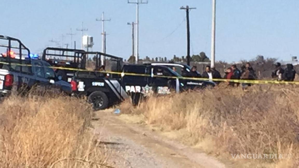 $!Encuentran cuerpo desmembrado en carretera a General Cepeda; tenía un mensaje clavado