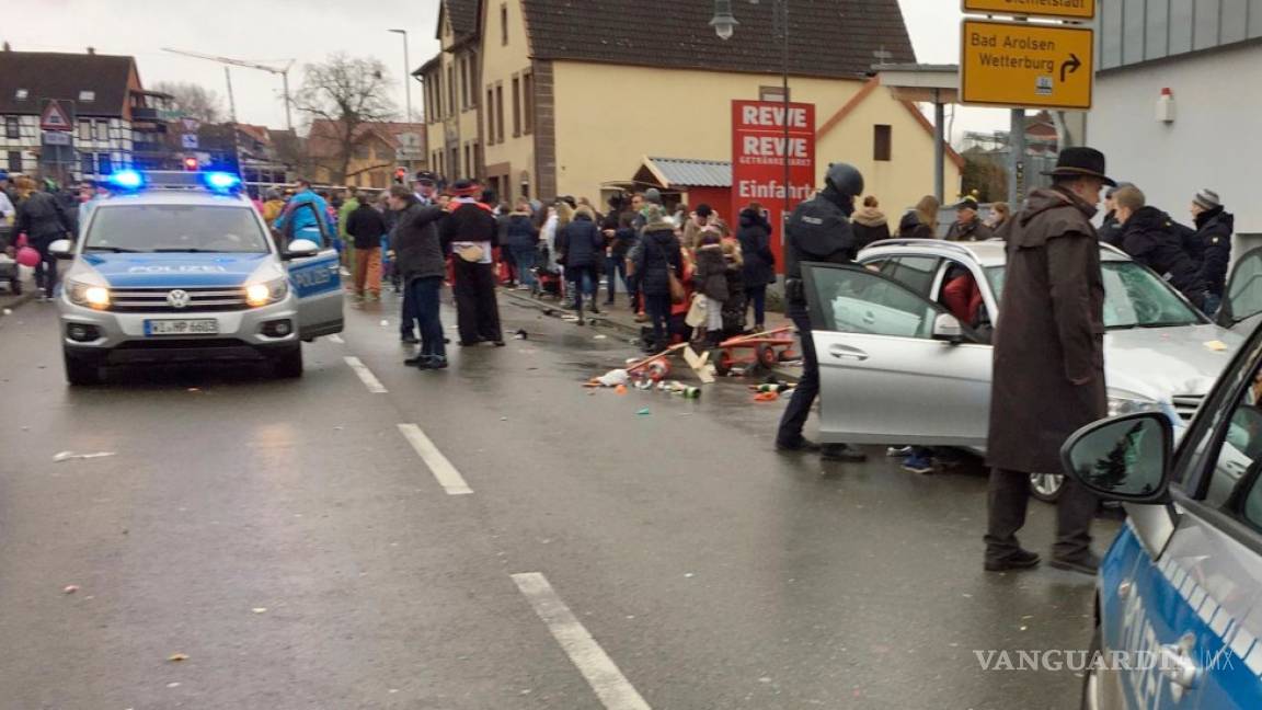 Atropello masivo deja al menos 15 heridos en carnaval de Alemania