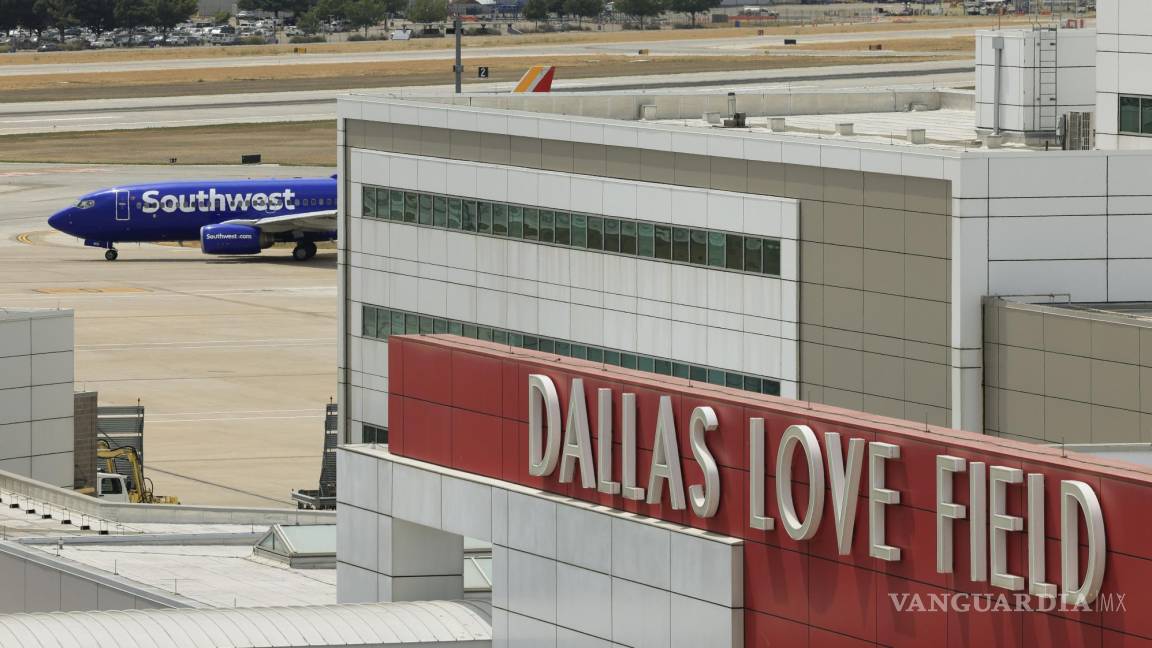 Evacuan aeropuerto de Dallas por reportes de tirador activo