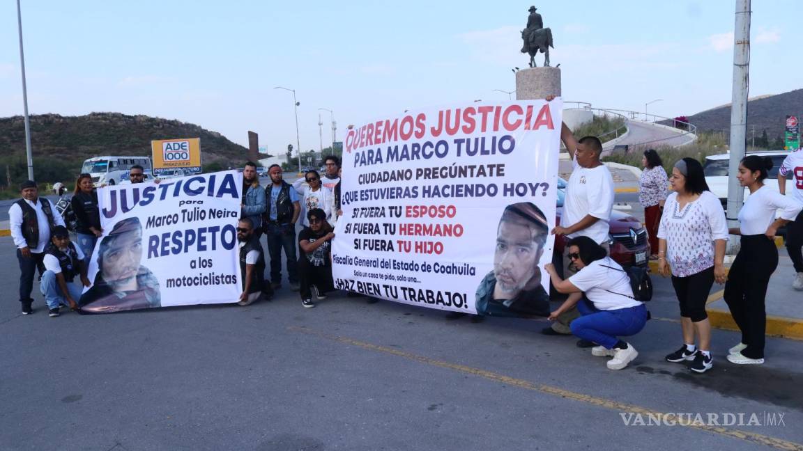 ‘Queremos que se esclarezca’: saltillenses piden justicia por Marco Tulio, motociclista fallecido en V. Carranza