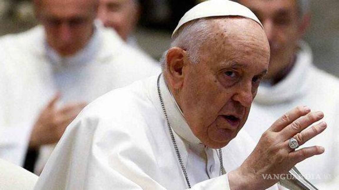 Papa Francisco critica nuevamente que las parejas prefieran tener un perro a un hijo