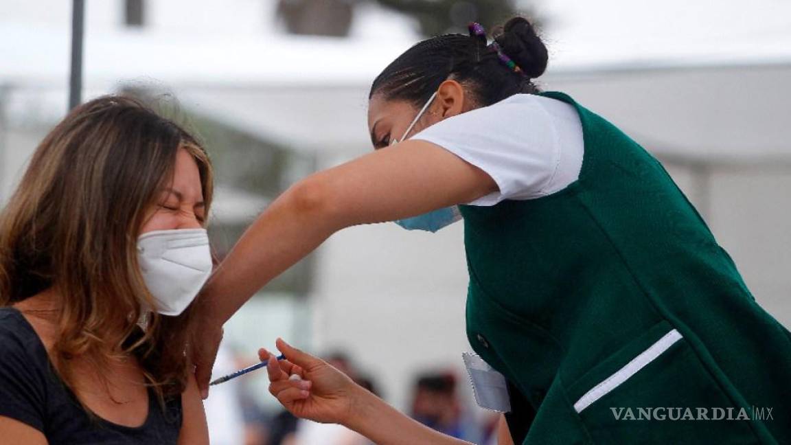Hasta nuevo aviso la vacunación contra COVID-19 para adolescentes de Saltillo, dice Bienestar