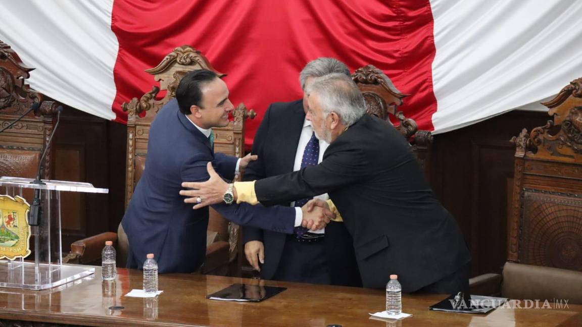 $!Autoridades presentes reiteraron su compromiso con la Universidad.