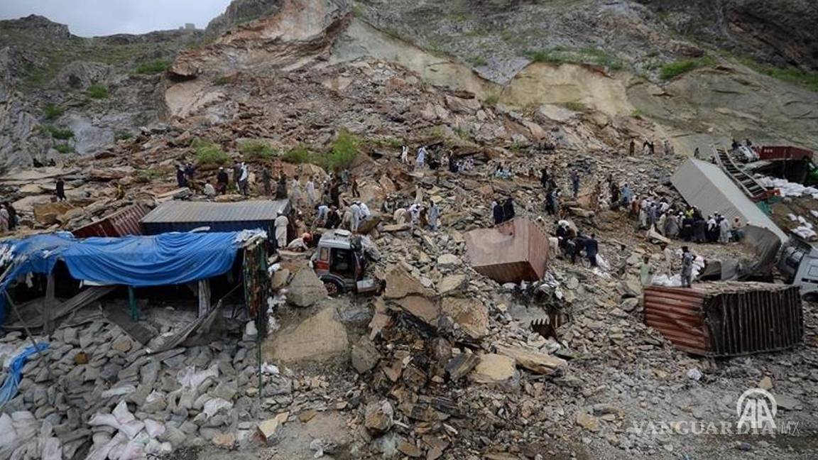 $!Más de dos mil están enterrados vivos por deslave en Papúa Nueva Guinea, afirma gobierno