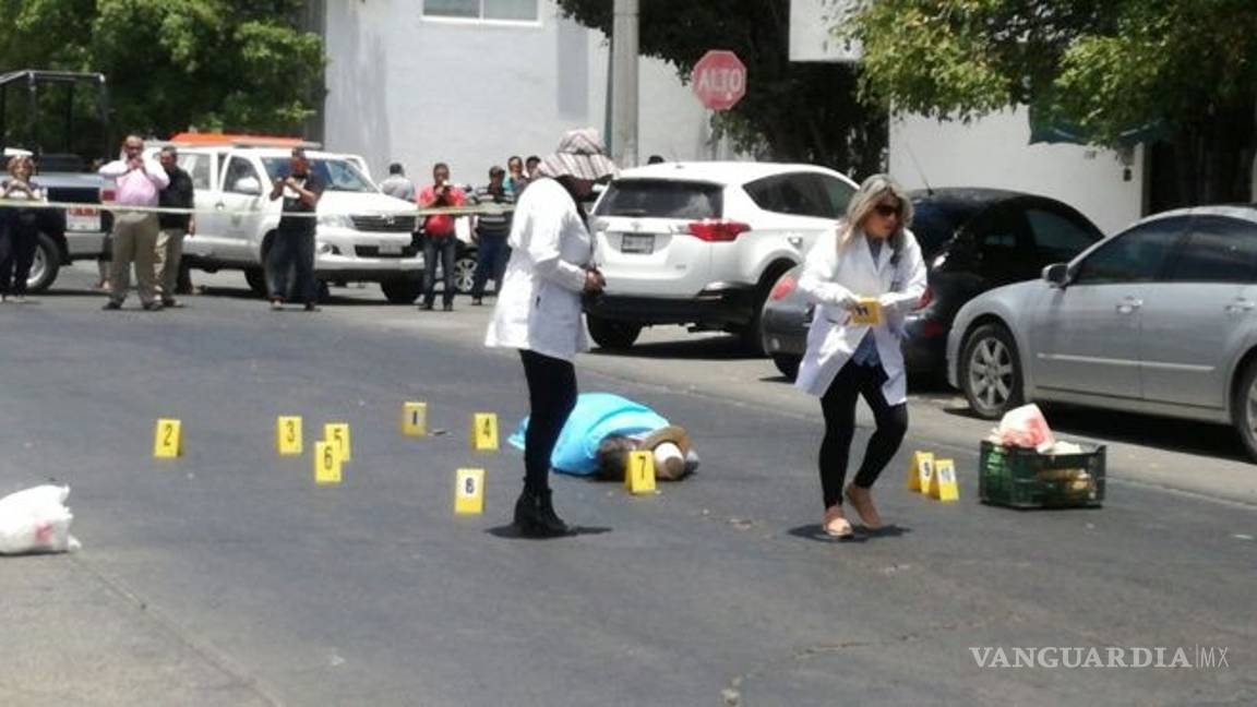 $!A balazos asesinan al periodista Javier Valdez en Culiacán
