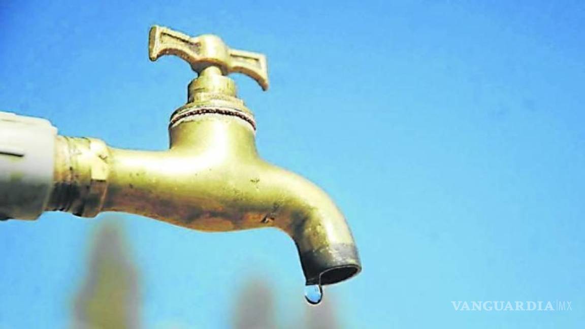 Cortan servicio de agua por mantenimiento de tuberías en Monclova y Frontera