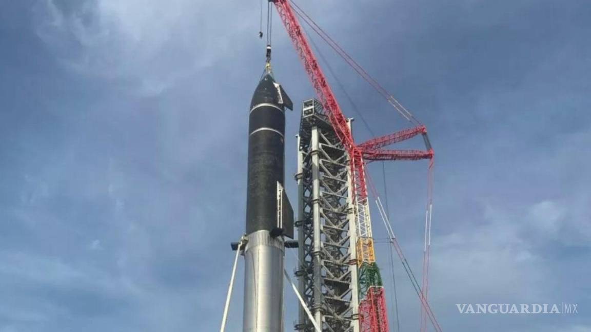 Elon Musk está emocionado de que la nave espacial de SpaceX sea el cohete más alto del mundo