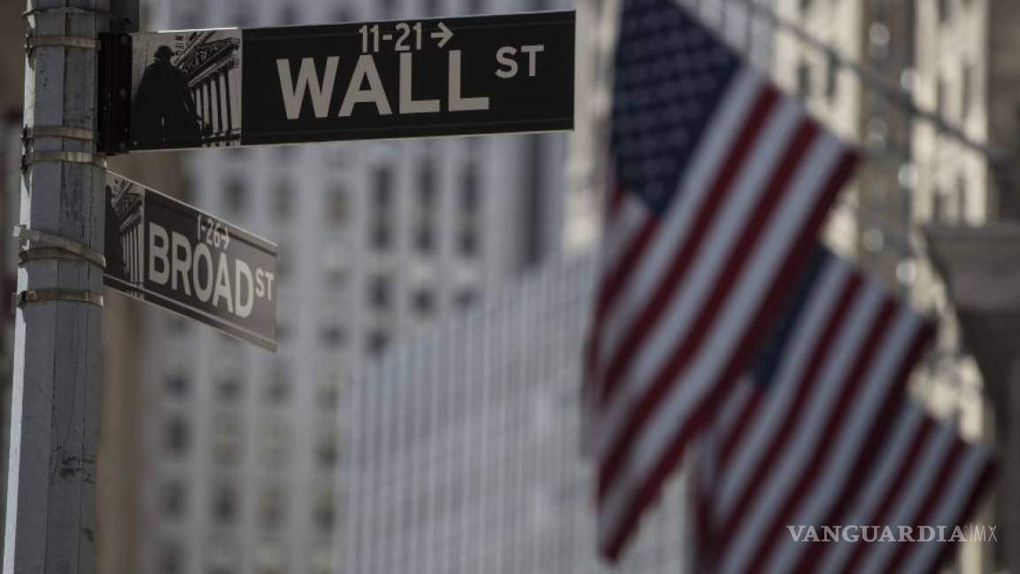 Wall Street cierra el día con ganancias después de buenos datos de consumo