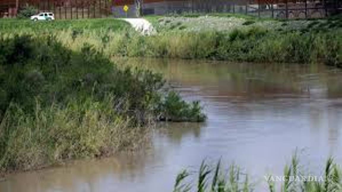 $!"Vi cómo se hundió con mi bebé... ya estaba cansado y no aguantó más": la dramática historia del migrante Óscar y su hija contada por su esposa