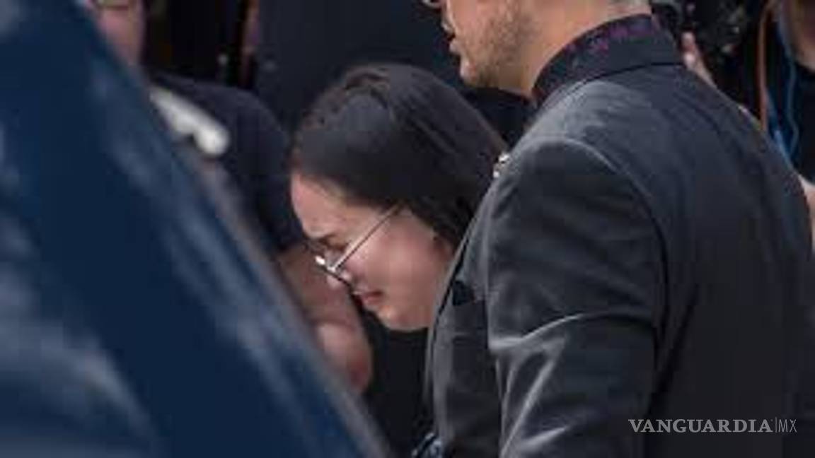 $!Hermanas de Sarita estafaron a José José y por eso no aparecieron en el funeral