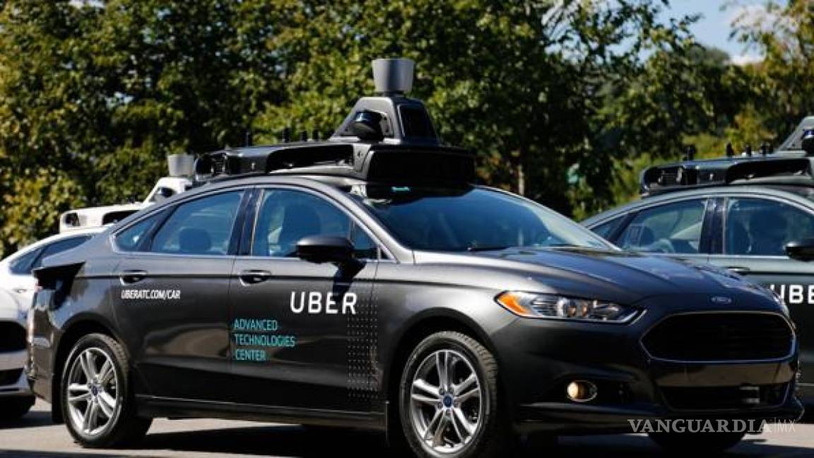 Uber estrenó su servicio de vehículos sin conductor en EU